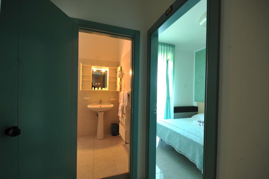 Santoianni Hotell San Martino in Pensilis Rum bild
