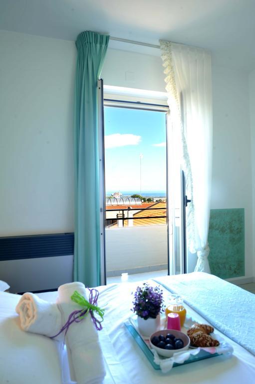 Santoianni Hotell San Martino in Pensilis Rum bild